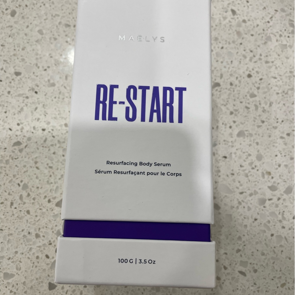 NWT Maelys resurfacing body serum